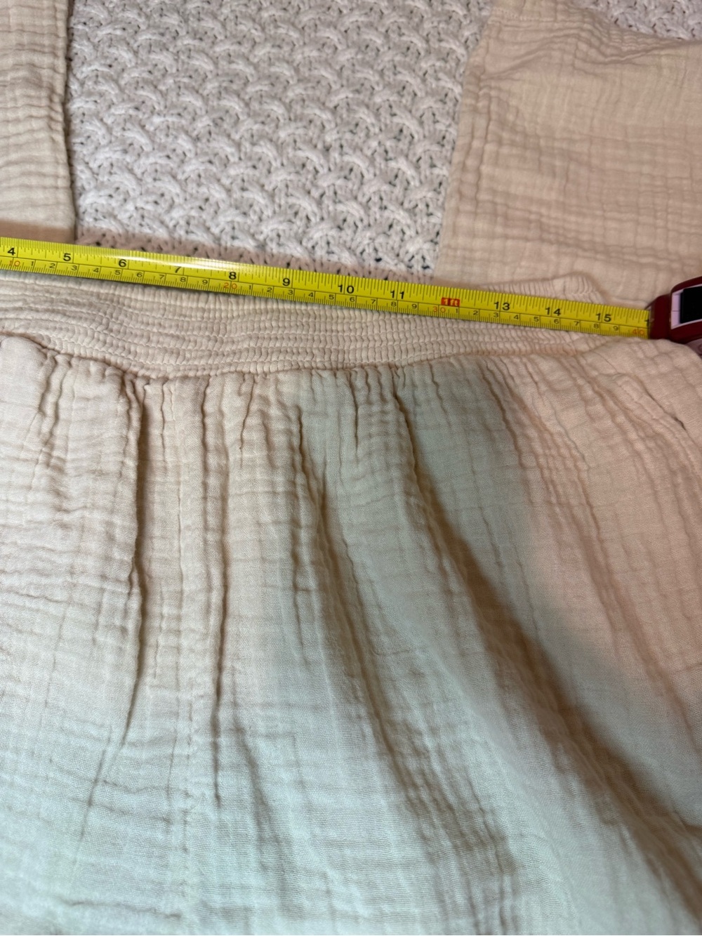 aerie Gauzy hit waisted Cream Wide-Leg Cargo Pants - Picture 7 of 15